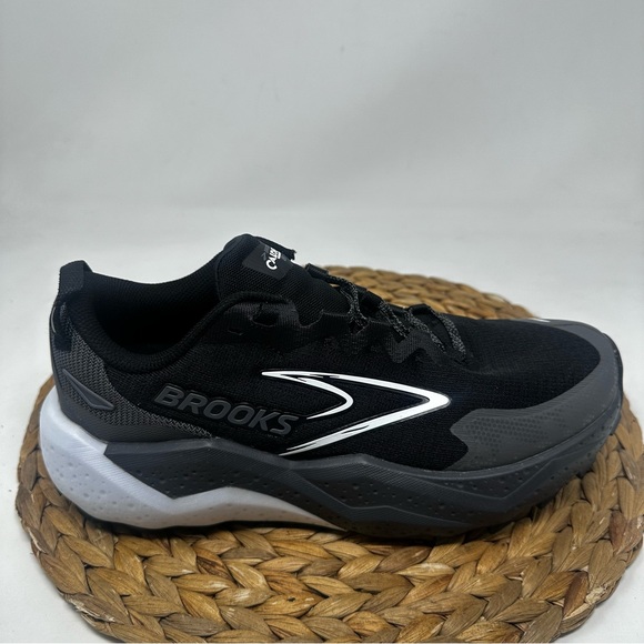 BROOKS Caldera 8 Trail Running Shoes Black White Size 8.5 Men's